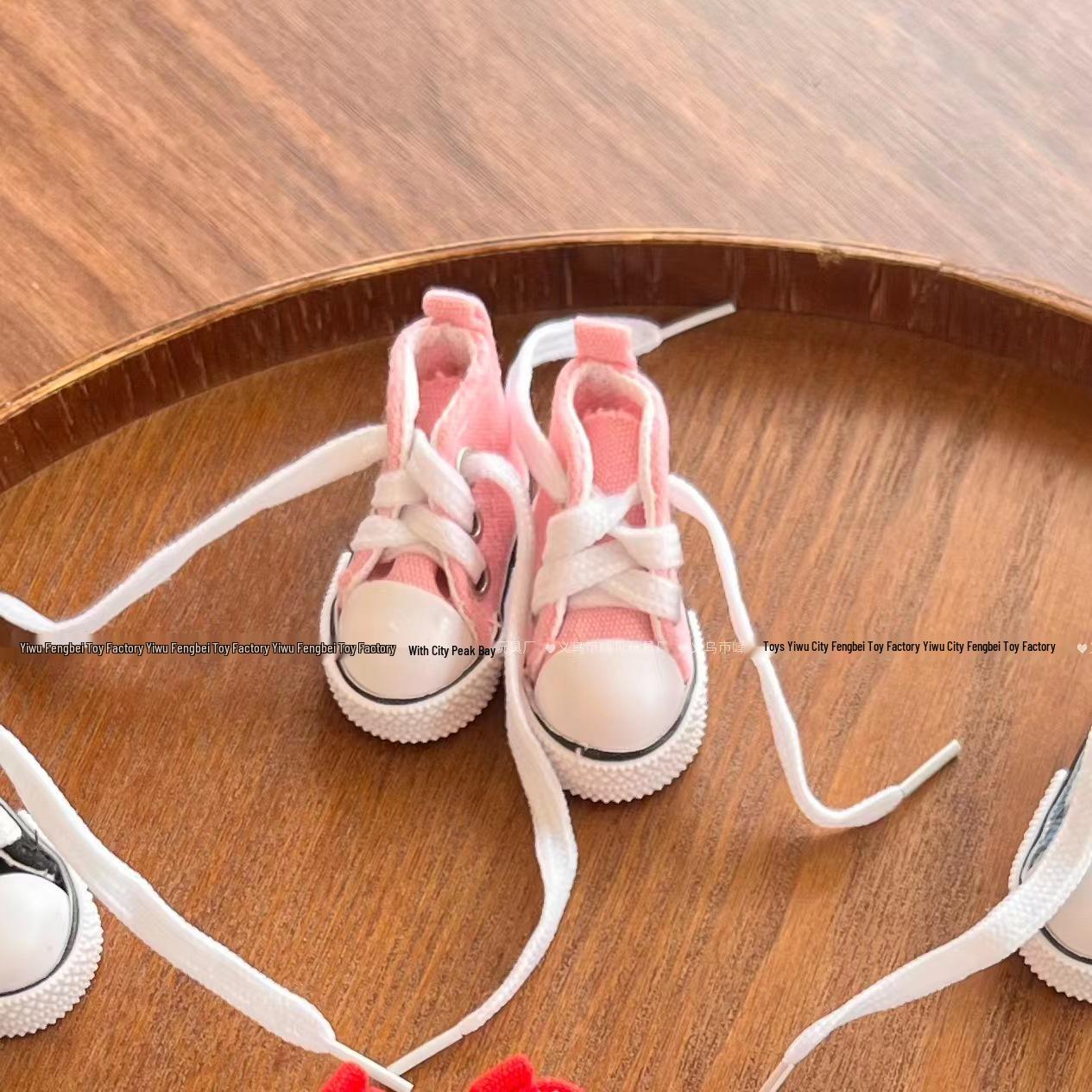 

Плюшевий Брелок-Підвіска для Взуття Собаки - Іграшка-Лялька з Ігрового Автомата, Подарунок на День Народження As shown