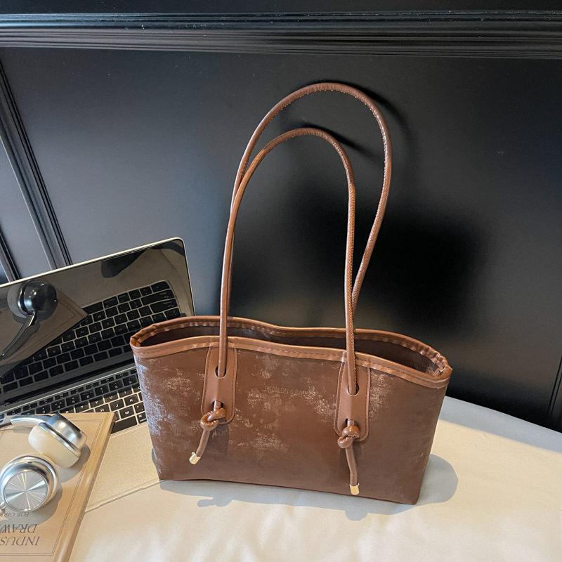 Premium Texture Retro Large-capacity Bag Women's 2025 New Autumn Commuter Shoulder Bag Portable Tote Bag