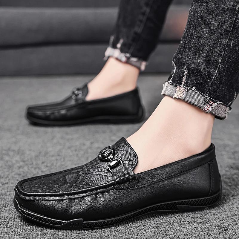 Fashion Luxury Brand White Black Leather Men Casual Shoes Formal Men Dress Shoes Designer Breathable Slip on Driving Shoes Men Loafers