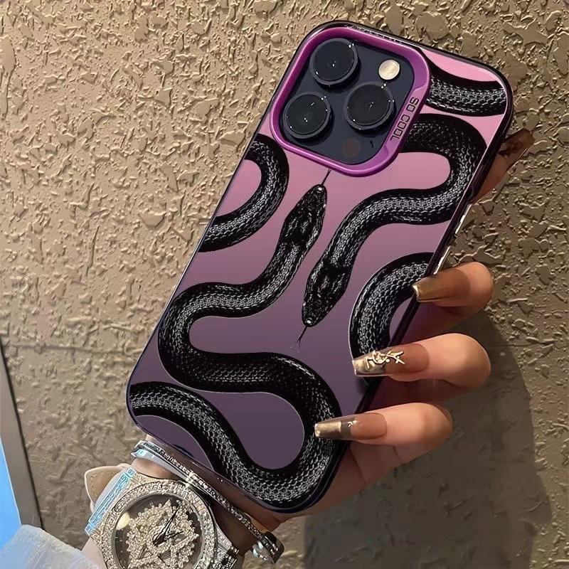 Stylish and Trendy Black Snake IPhone 17 Pro Phone Case, 16/15mm Laser Case, 14cm Apple 12 Drop-proof 11Xs Max