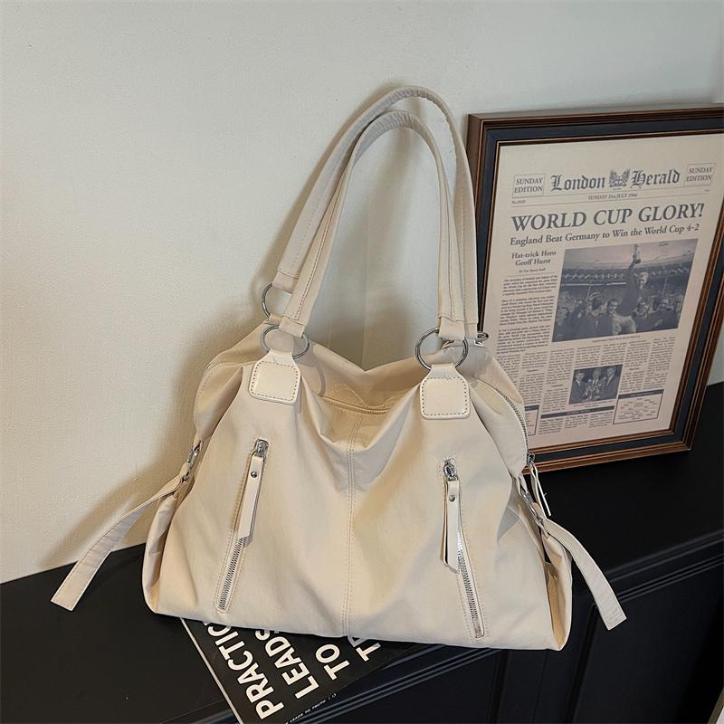 Large Capacity Commuter Bag Women's Shoulder Bag Multi-Zipper Tote Bag