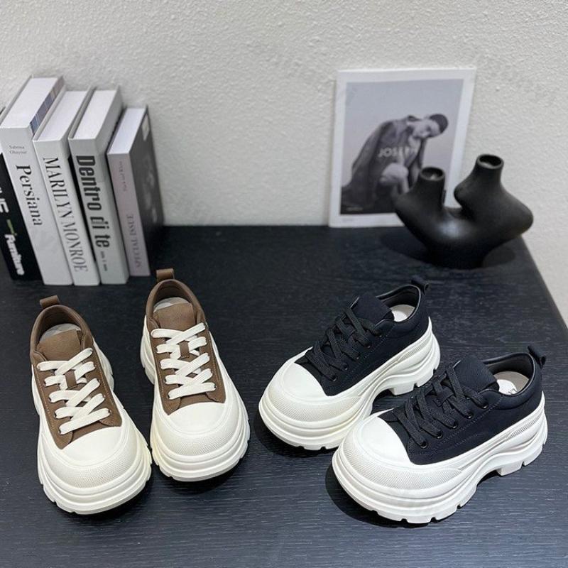 Women's Casual Shoes 2026 Spring Autumn New Vintage Comfort Height Increase Board Shoes Outdoor Non Slip Lace Up Platform Shoes