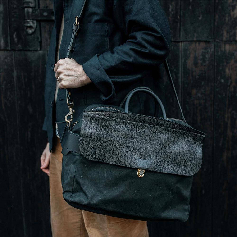 Bleudechauffe Zepho Solo Briefcase Waxed Canvas - Noir Black