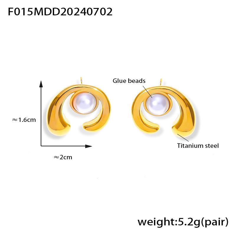 18k Gold Plated Geometric Irregular C-Shaped Pearl Earrings in Titanium Steel