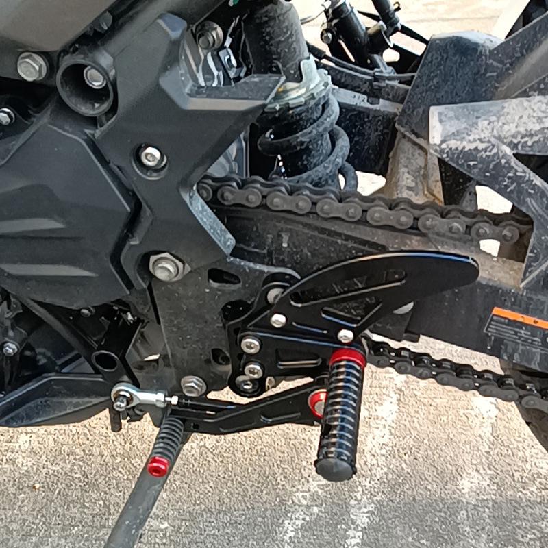 Kawasaki Ninja 250/400 Z400 18-23 Modified Motorcycle Raised Footpegs Assembly