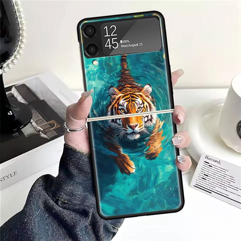 Superior Tiger Pattern Art Cases For Samsung Galaxy Z Flip 4 5 6 7 3 Z Flip7 Flip6 Flip4 Flip5 Flip3 5G Hard Shockproof Fundas C
