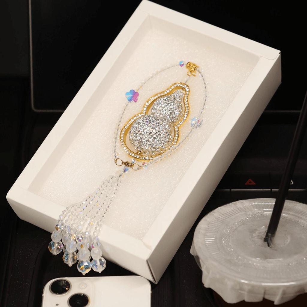 Diamond-Accented Luxury Gourd Pendant for Car Rearview Mirror - Elegant Interior Decoration for Women