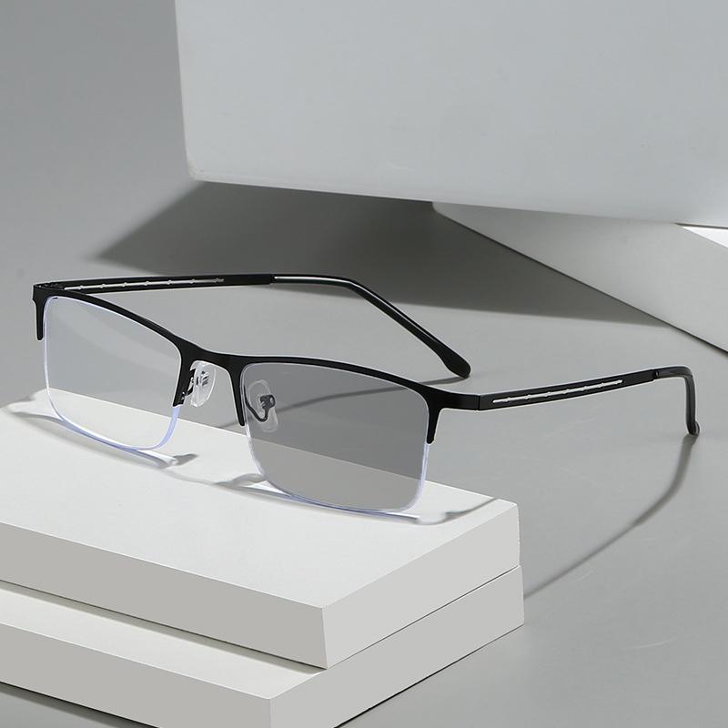 Fashionable Business Semi-Rimmed Photochromic Myopia Glasses Openwork Temple Unisex Eyeglasses 0 To -4.0