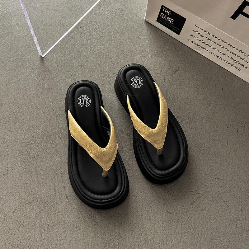 New Convenient and Comfortable Thick-soled Flip-flops for Women's Summer Wear with Toe Sandals and Beach Cool Slippers