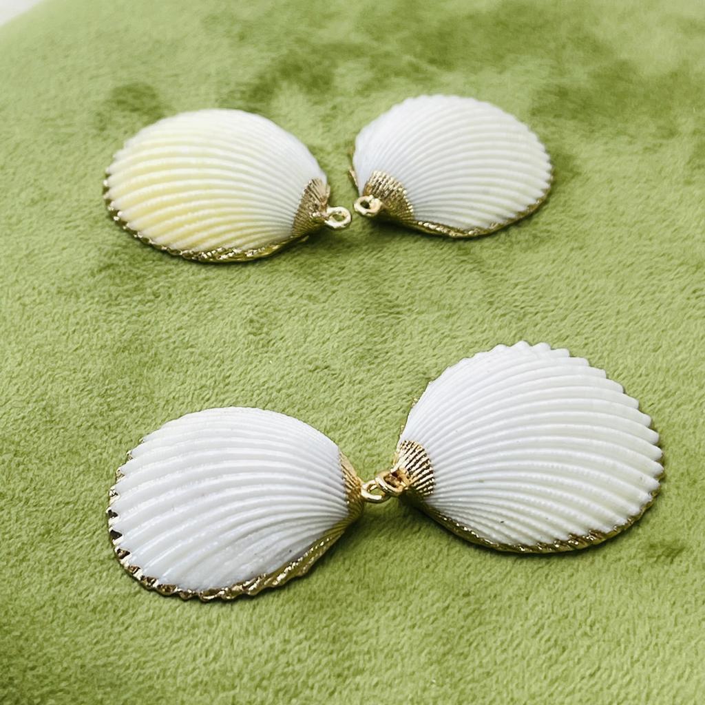10Pcs, Summer Marine Style White Natural Shell Mother of Pearl Zinc Alloy Pendant Charms for Jewelry Making DIY Necklace Accessories, Women Men Craft