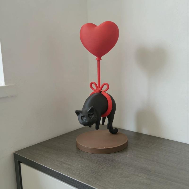 Floating Cat Heart Balloon - Romantic Desk Decor For Couples, Home, Bookshelf, Bedside Cute & Cozy Ornaments Valentines Gift