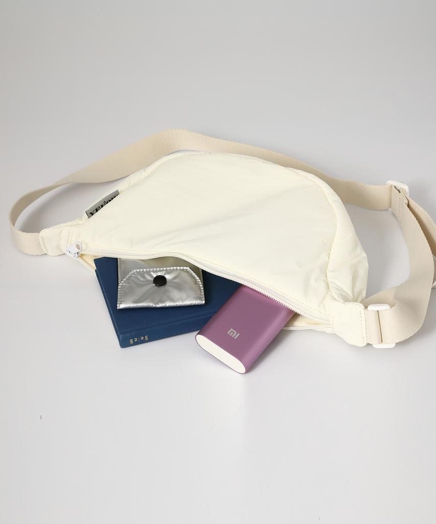 Yellowstone Light Half Moon Hobobag - Ivory