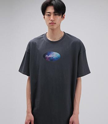 Plastic Reflective Logo Print T-Shirt / Charcoal Space Dark Gray/One Size (105)
