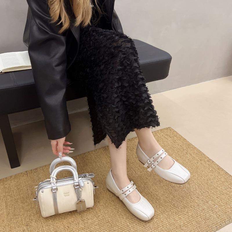 Fashion Women Simple lightweight comfortable Shoes Fashion Shallow Ladies Casual Soft Sole Flats 2025 New Women's Comfort Shoes