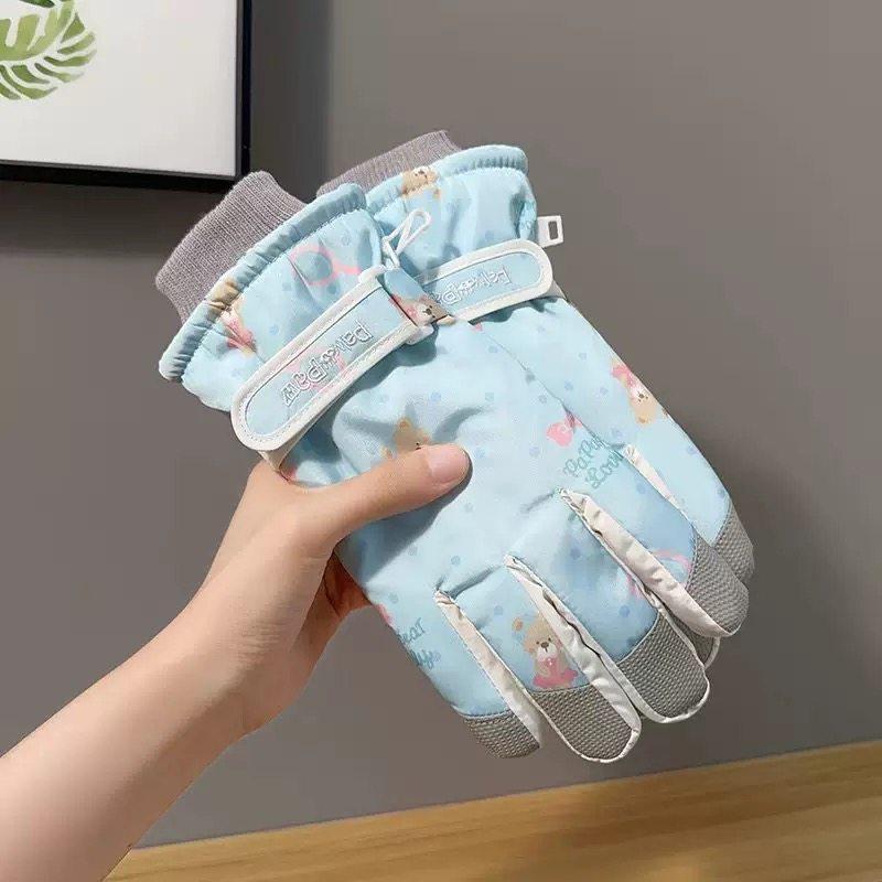 Beige cute bear ski gloves female Korean warm velvet thickened outdoor windproof and cold cycling tide