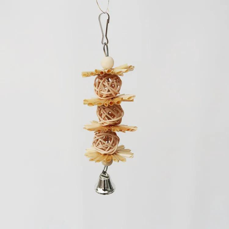 

Игрушки для попугаев, игрушки для жевания для маленьких попугаев, игрушки для измельчения с металлическим крючком, красочное украшение для карниза волнистого попугайчика, различные птицы