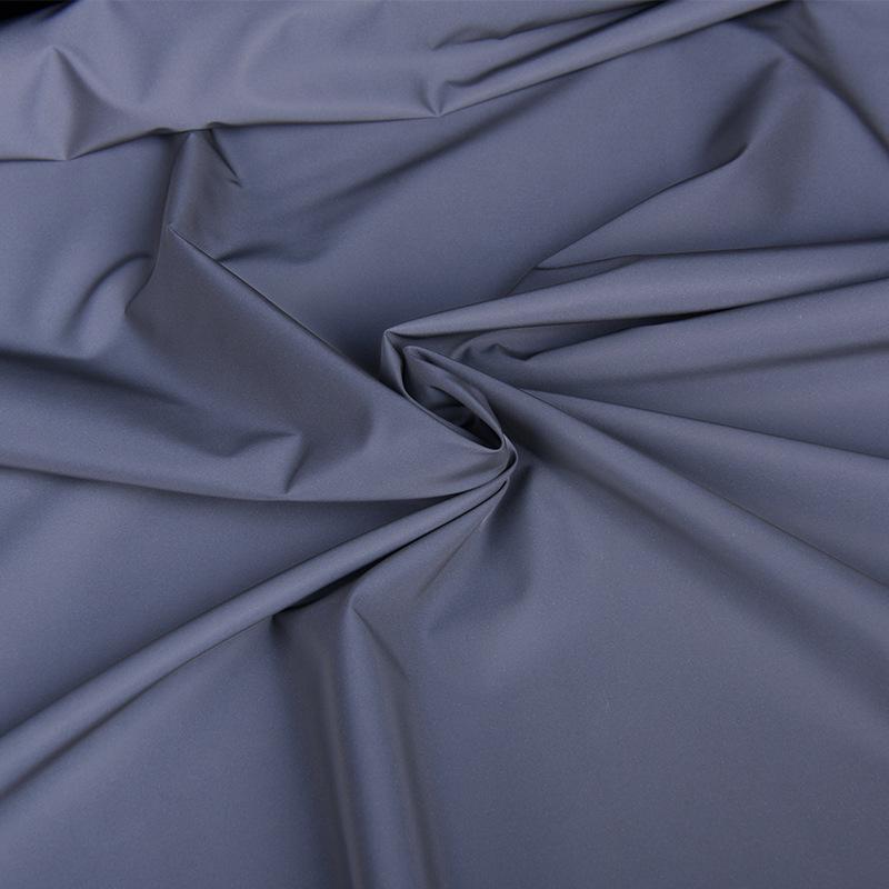 TPU Waterproof Windproof Reflective Fabric: Ideal for Raincoats and Canopies