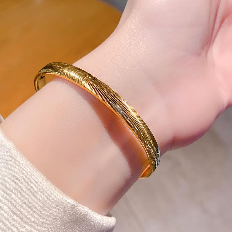 Премиальный блестящий браслет Новый персонализированный женский браслет Позолоченный браслет Универсальный Изысканный