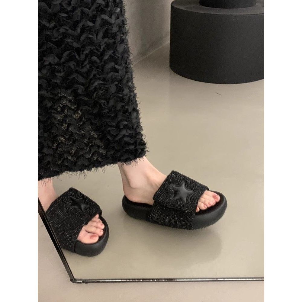 Niche Velcro stars thick-soled one-word slippers women wear thick-soled non-slip beach rhinestone flat-bottomed sandals in summer