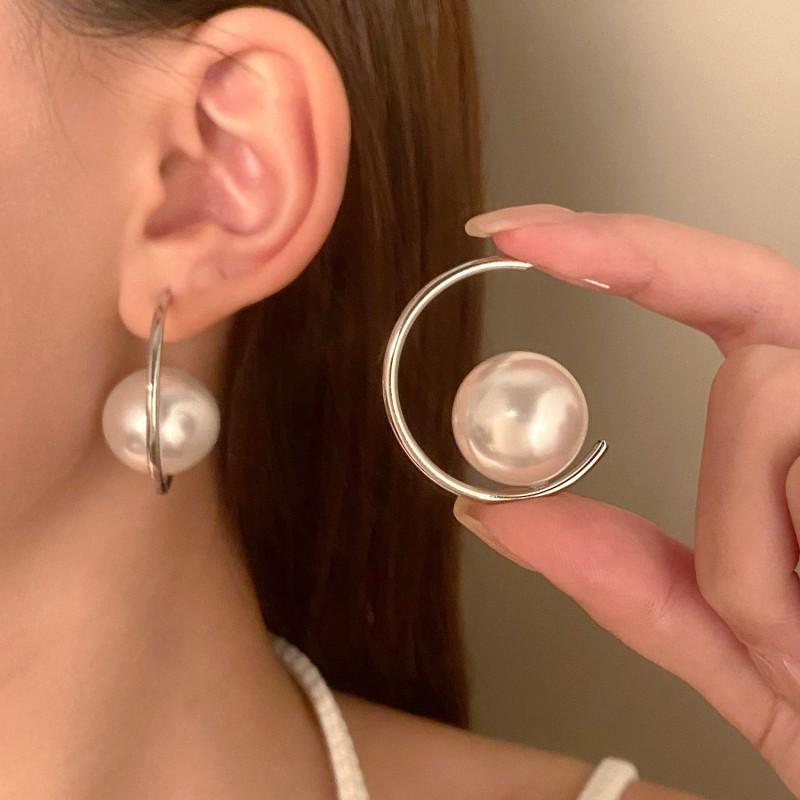 Geometric C-Shaped Pearl Earrings Women Trendy Ins Style Alloy Studs With 14K Gold Plated Post