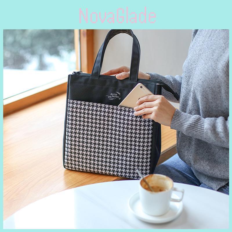 Compact Insulated Meal Bag With Waterresistant Nylon For Mom And Baby Feeding Needs