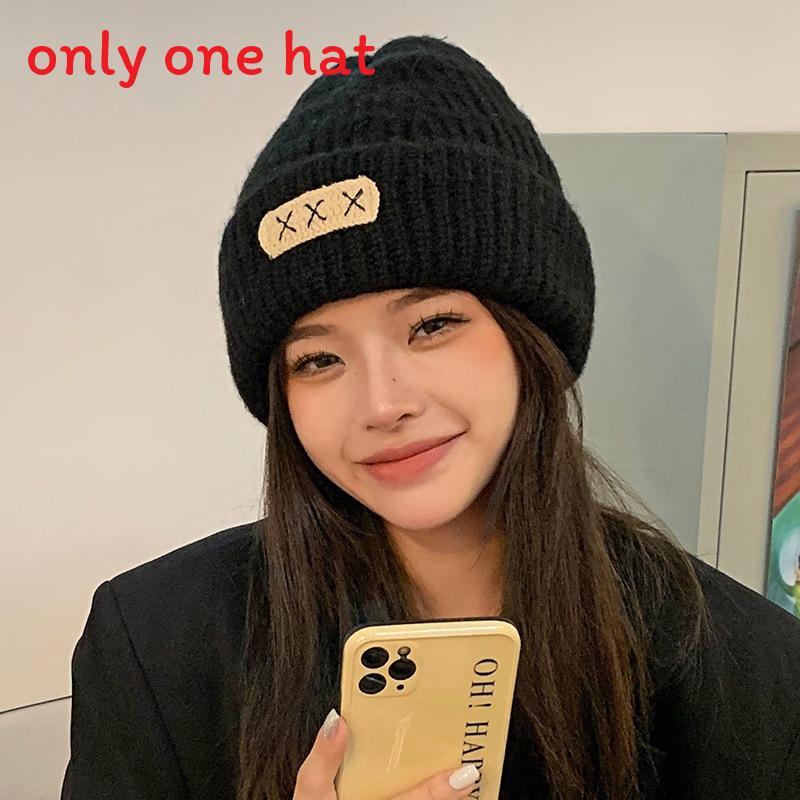 

Classic Knit Hat For Women With Warmth And Windproof Protection For Fall And Winter Wear чёрный