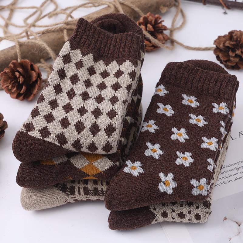5 Pairs Autumn And Winter Thickened Diamond Curry Mid-Calf Socks Warm Women's Socks Stacked Socks Wholesale Wool Socks Diamond Retro Terry Socks