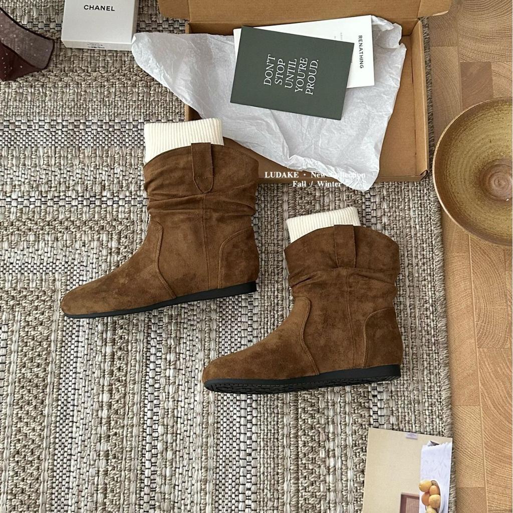 2025 Autumn and Winter New Round Head Pleated Low Tube Thin Chelsea Martin Women's Short Boots