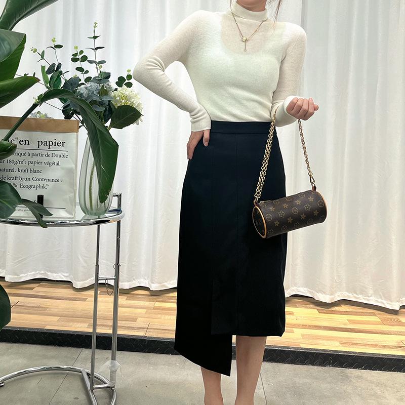 Limited Stock: Women's 100% Pure Wool Seamless Turtleneck Sweater, 48-Count