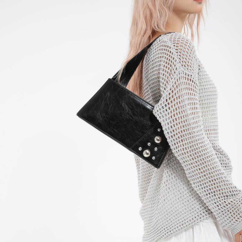 Personalized Rivet Small Bag Autumn 2025 New Korean Version Fashionable Simple Hand Bag Women's Shoulder Armpit Bag Tide