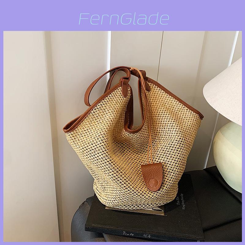 Woven Tote Bag For Women With Large Capacity For Beach And Vacation Relaxation