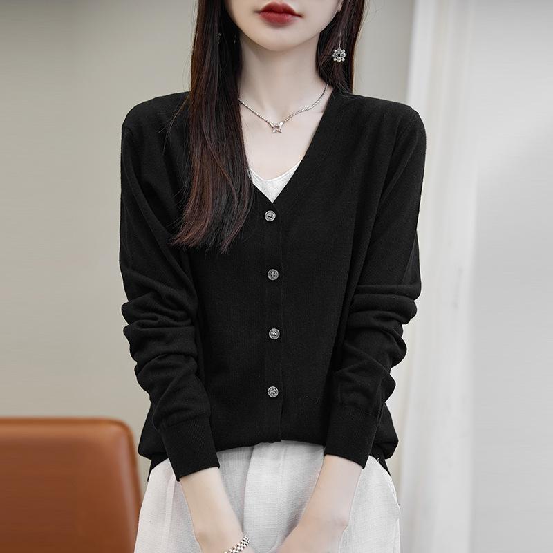 Women's 2025 V-Neck Knitted Cardigan & Sweater Set, Spring/Autumn Style, Short and Lightweight.