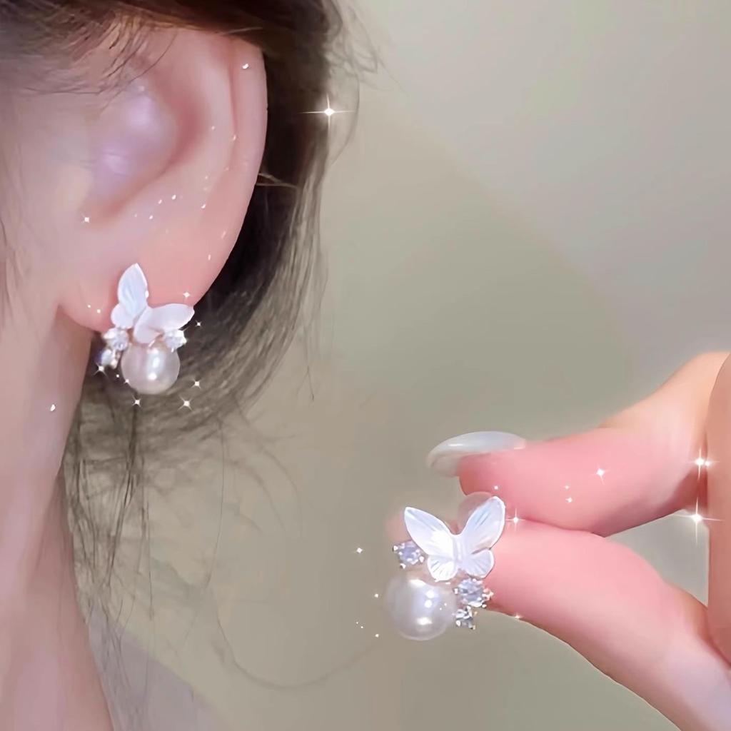 Inspiration Butterfly: Sweet Pearl & Sterling Silver Butterfly Ear Cuff for Non-Pierced Ears - Elegant & Exquisite Design