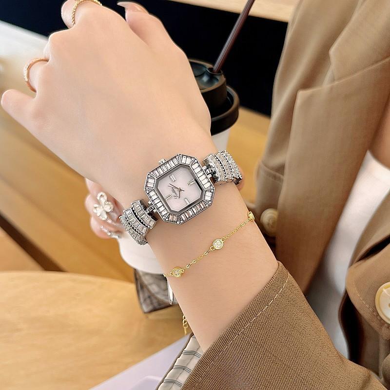 Fashion Square Women S Watch Steel Belt Temperament Diamond Inlaid Personality Trend Casual Women S Watch Simple Style