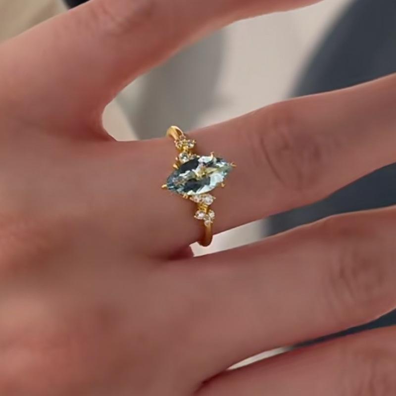 New in Fresh Blue Crystal Female Ring Exquisite Palace Style Exquisite Olive Green rings for women Adjustable  Gift