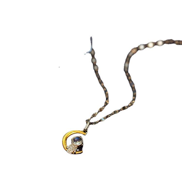 Gold-Plated Sterling Silver Moon Astronaut Necklace - Fashionable, Versatile, Aesthetic Clavicle Chain for Women