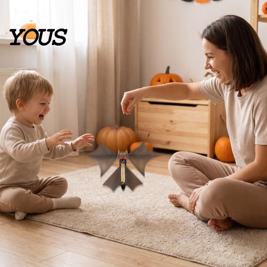 Cute Animal Toys 2Pcs Wind Up Flying Bat for Halloween Party Pranks, Realistic Magic Props Fun Accessories with Wings, Creative Interactive