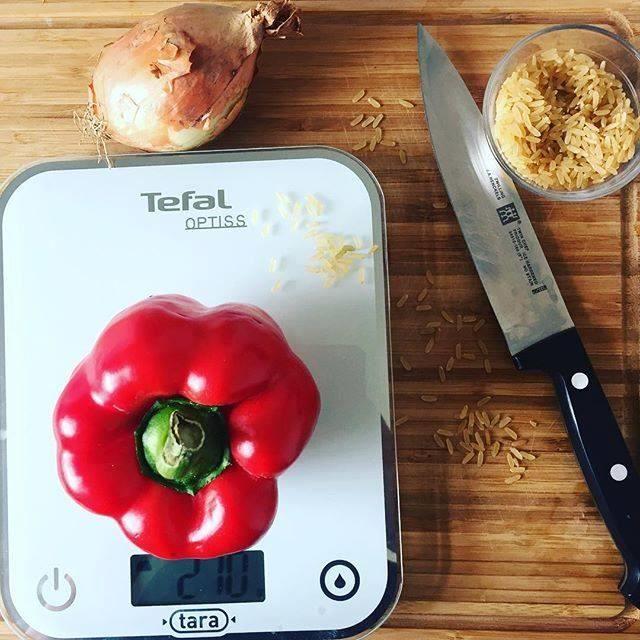 TEFAL Balance De Cuisine Optiss, 5kg/1g, Fonction Tare, Conversion Liquide, Ecran LCD, Blanc BC5000V1