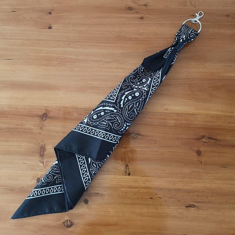 Kleine Vierkante Sjaal Haarband Veelzijdig Hip Hop Broekketting Trendy Streetdance Accessoire Industriële Tailleketting Hangend zwart