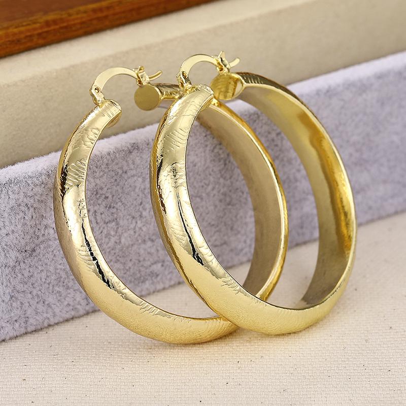 CAOSHI Übertrieben Spezielles Design Creolen für Damen Wunderschöner Schmuck in Goldfarbe Metallische Hochzeitsfeier Accessoires