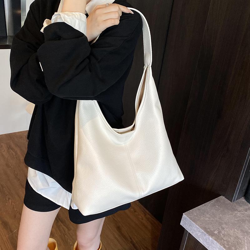 Underarm bag women's spring new fashion tote bag student solid color large capacity shoulder bag commuter bag