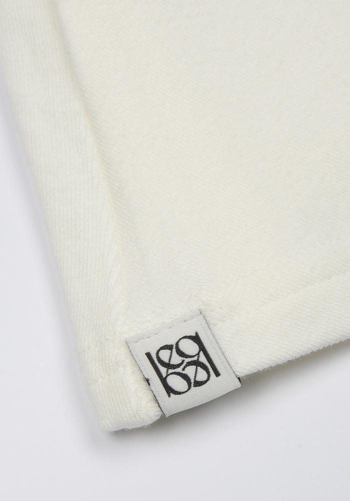 Ebeule Button Pin Tuck T-Shirt Ivory
