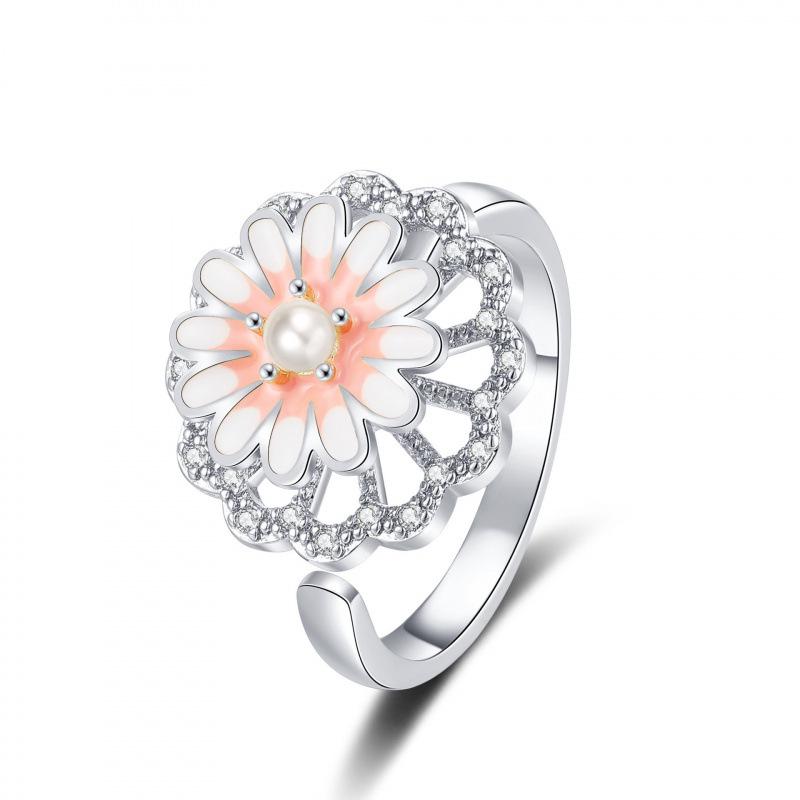 Trendy Adjustable Rotating Daisy Ring for Women – Open Design with Drip Oil Flower