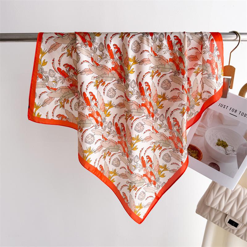 Luxury Print Small Square Scarf Simulated Silk Thin Neck Scarf Fashion Sunscreen Headscarf Women 70x70cm Neckerchief Headband