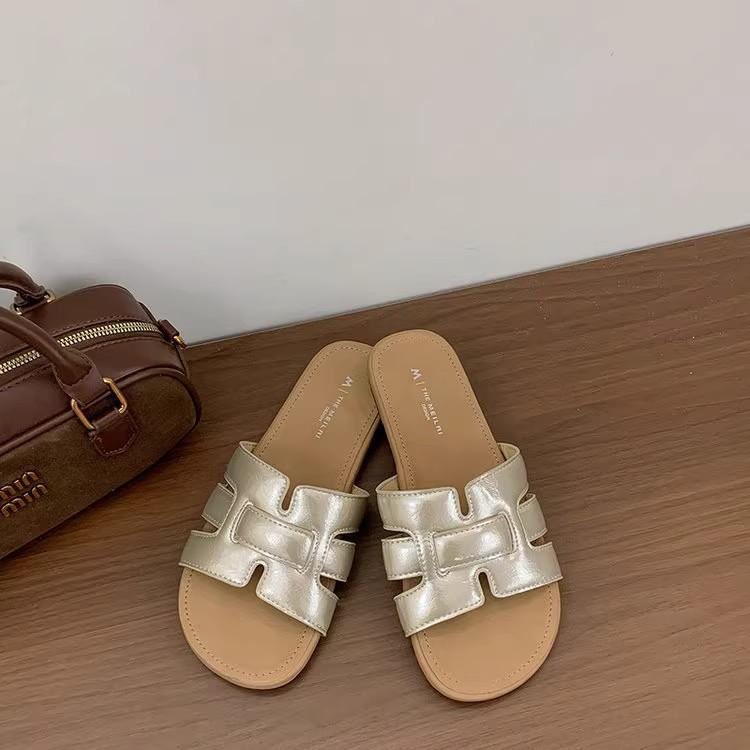 Flat Bottom Versatile One-word Drag Women's New Summer Weaving Fashion Outer Wear Beach Cool Slippers