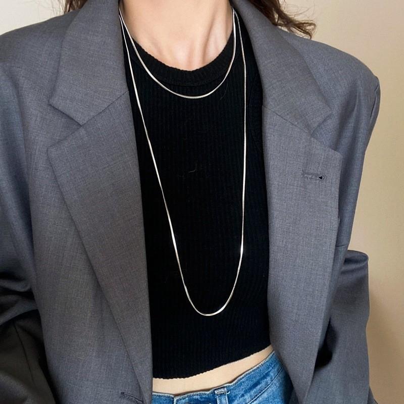 Simple butterfly adjustable necklace niche versatile light luxury sweater chain women's high-end fashion temperament jewelry