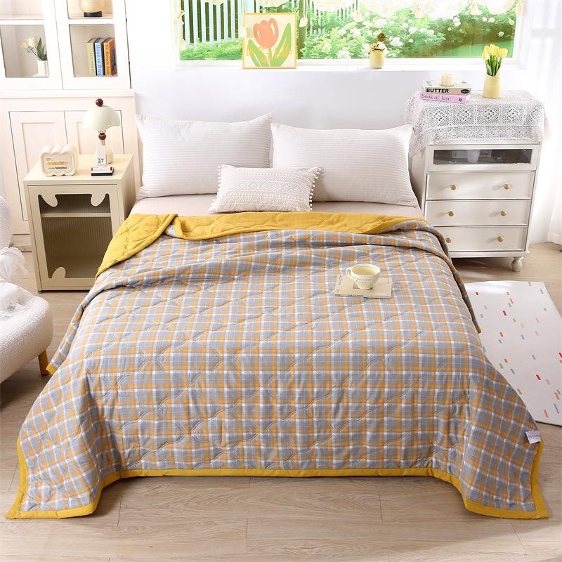 Cooling Summer Quilt, Breeze Quilt,with Multiple Pattern Options, High-Quality Summer Quilt, Skin-Friendly, and Breathable