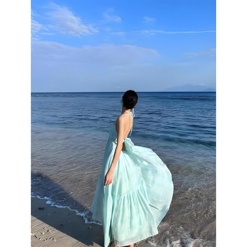 Korean early spring wear women's high-end season new waist sweet and spicy mint mambo suspender dress