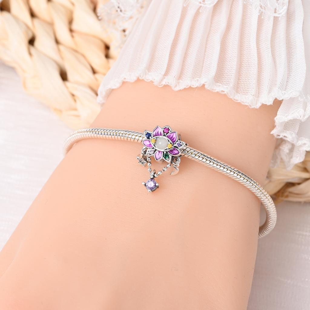 Charm Elegant Beautiful Copper Lotus Pendants Bead Fits Charm Plata Genuine Bracelets Bead Women Jewelry Crafting
