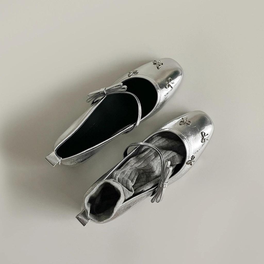 Silberne flachsohlige Einzelschuhe Damen flachmündige Mary Jane Schuhe Ein-Wort-Schnalle Schleife vielseitige kleine Lederschuhe